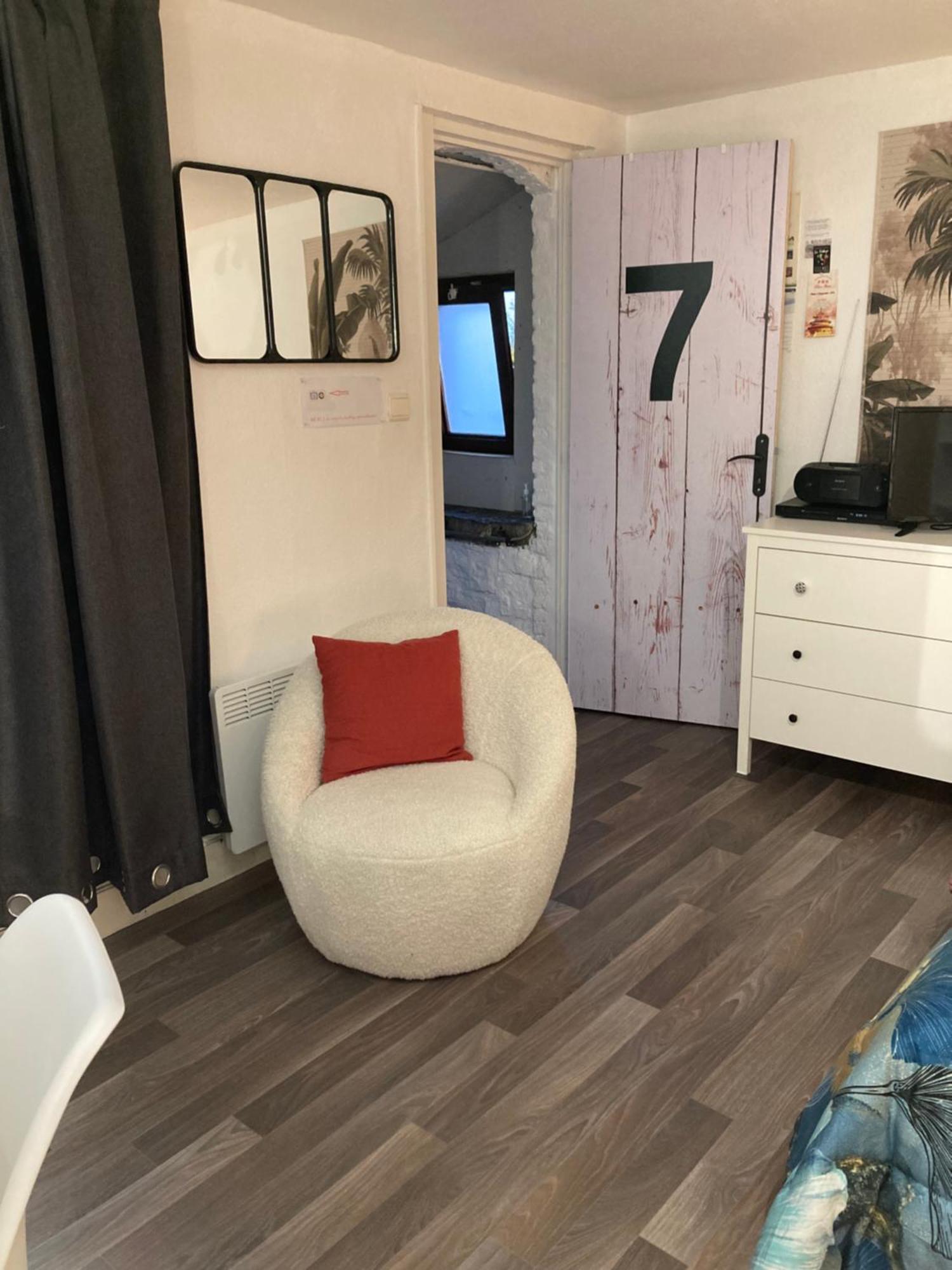 Gite D'Avalon Chambre 7 Ντινάντ Εξωτερικό φωτογραφία